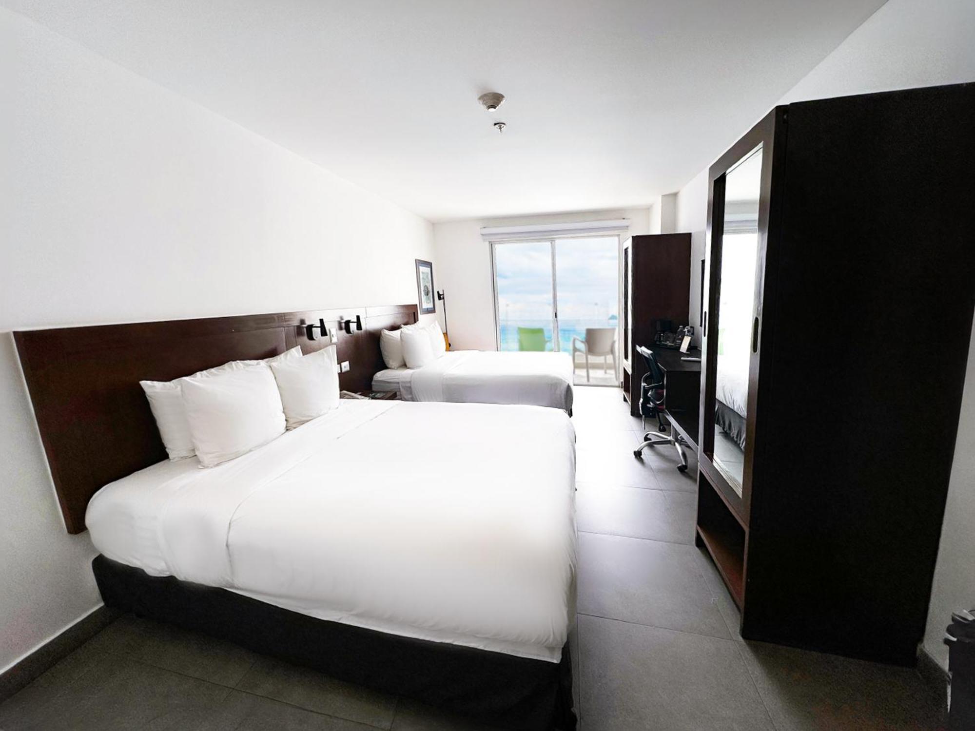 Park Inn By Radisson Mazatlán Bagian luar foto