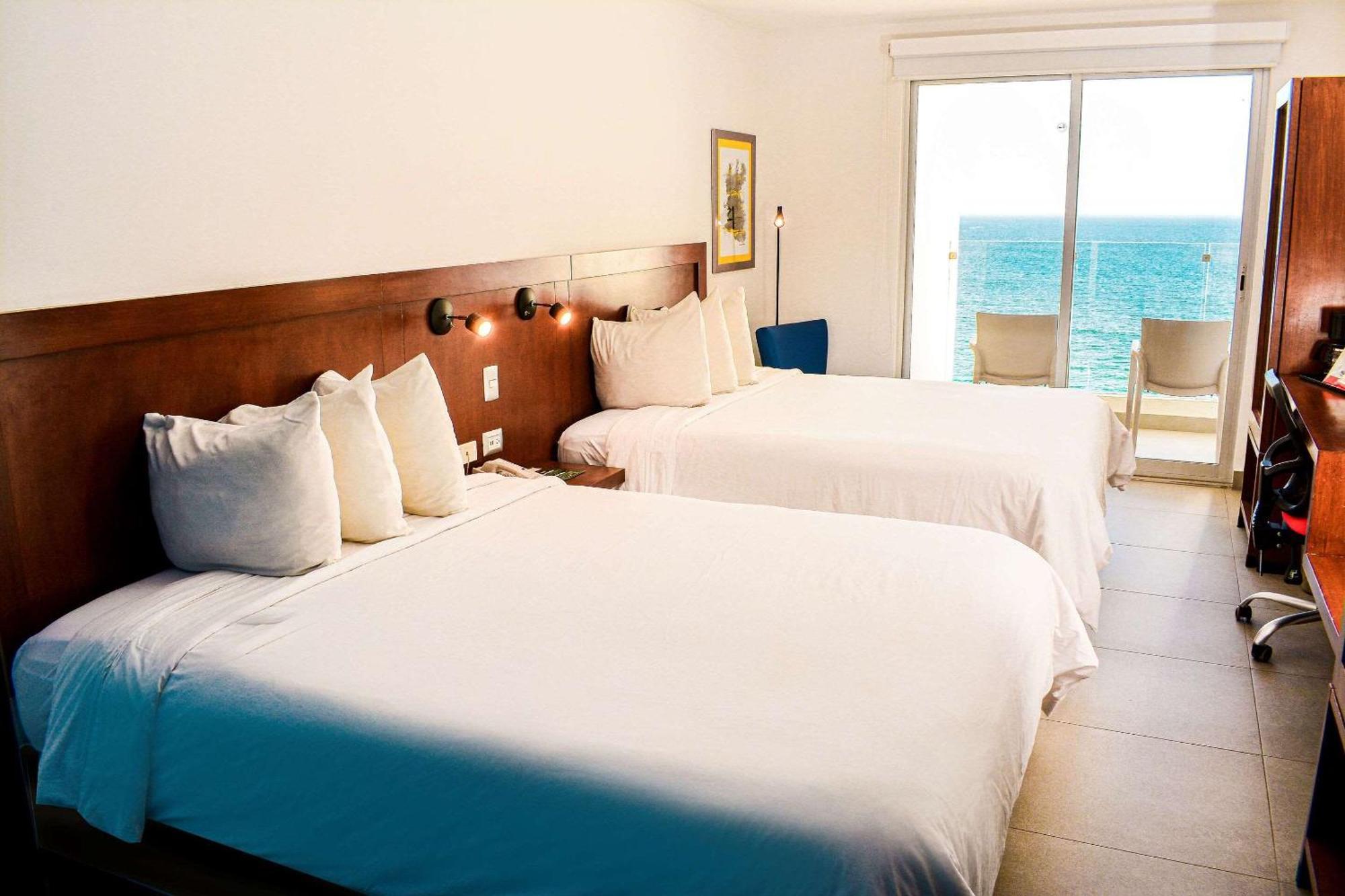 Park Inn By Radisson Mazatlán Bagian luar foto