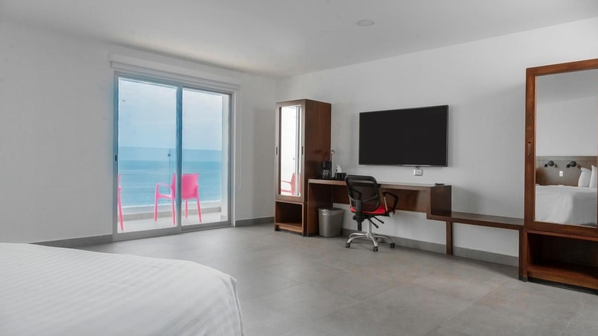 Park Inn By Radisson Mazatlán Bagian luar foto